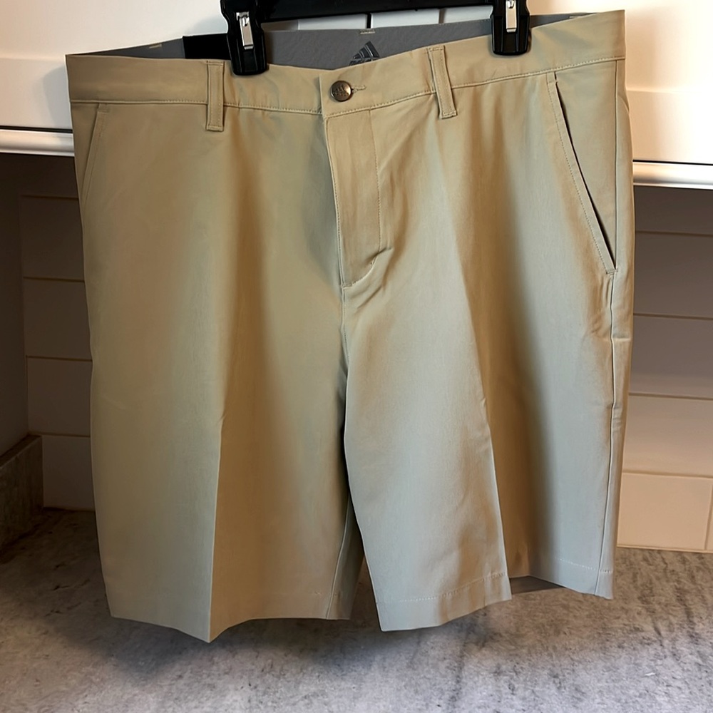 Adidas men’s Ultimate 365 short size 35 in tan